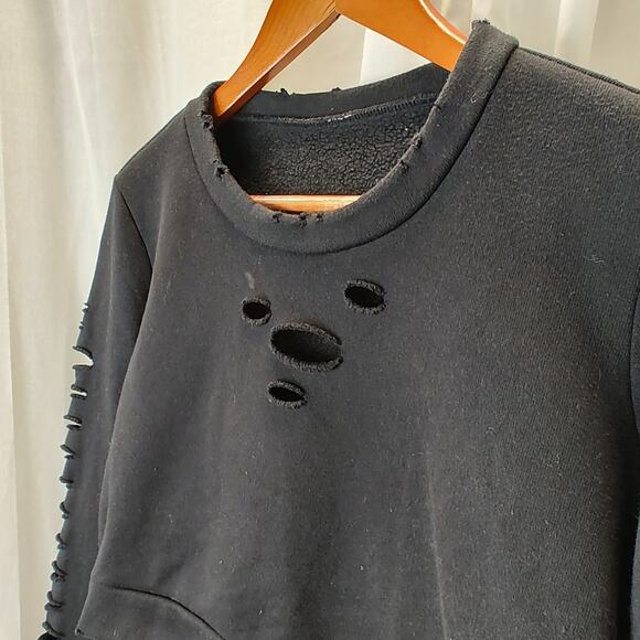 alo Black Cropped Crewneck Sweathsirt with distressing, xs - Picture 5 of 11